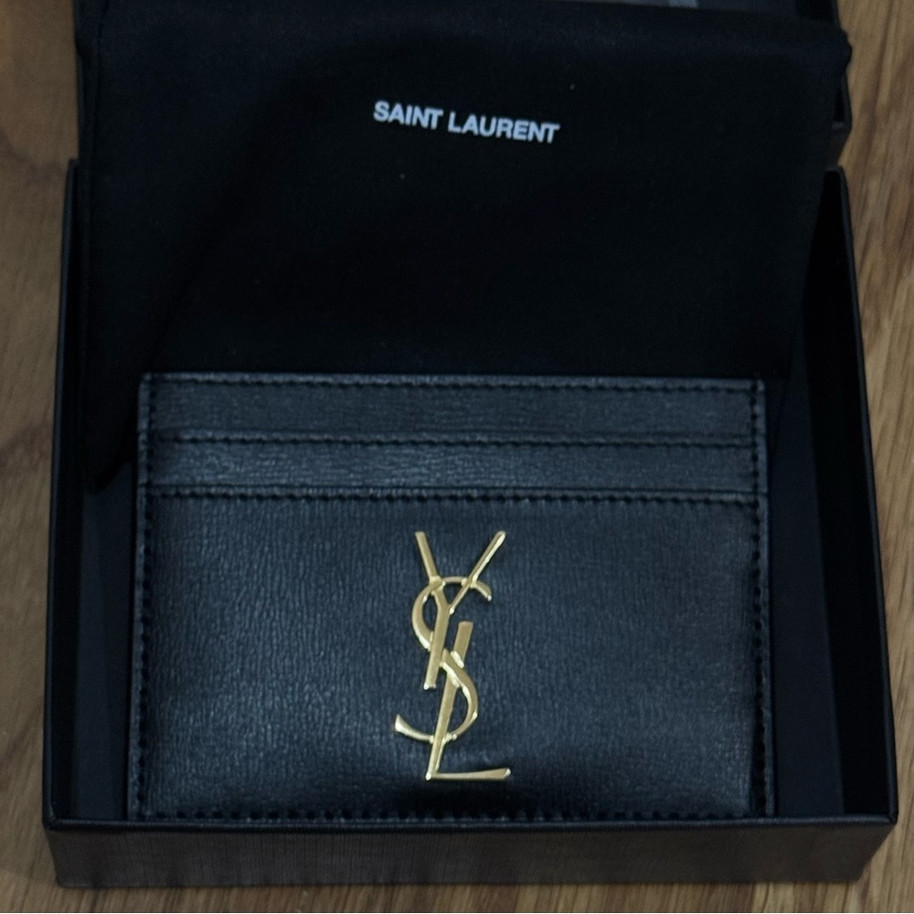 BRAND NEW NEVER USED YSL BLACK CALF LEATHER CARDHOLDER IN GOLD HARDWARE